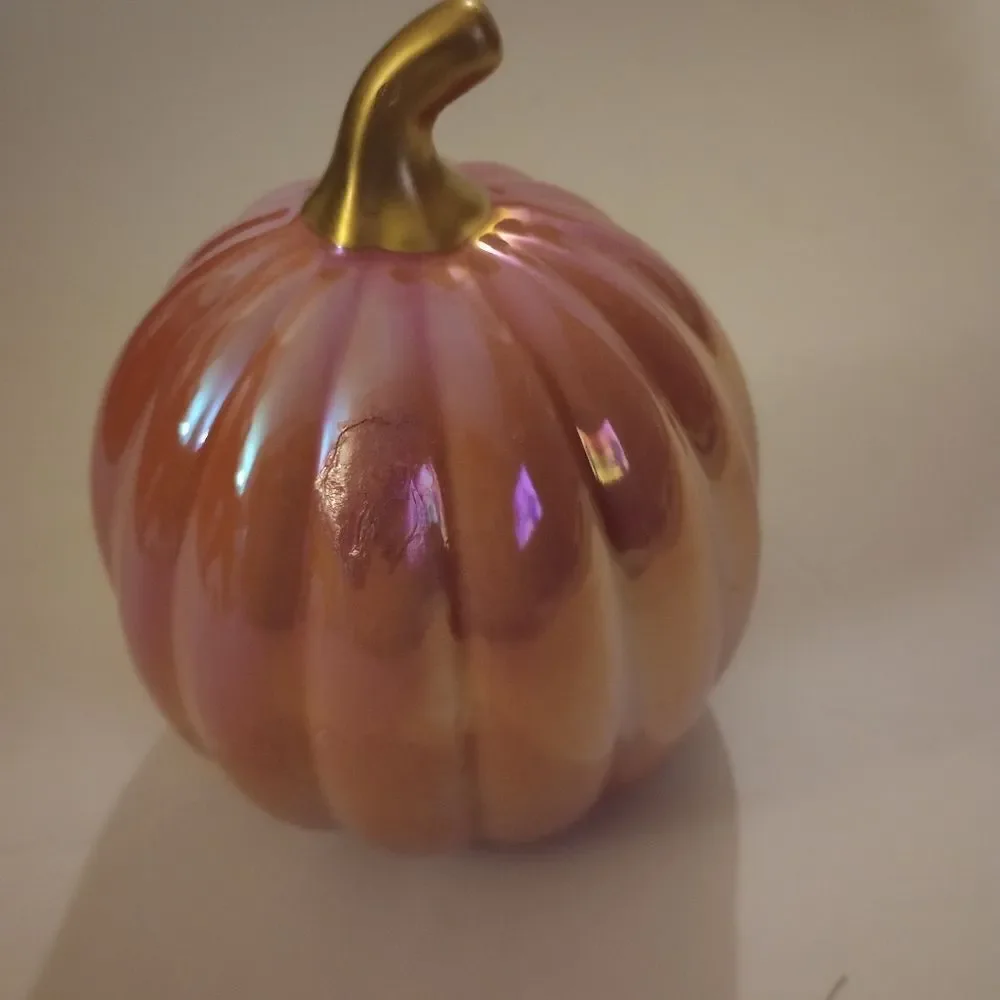 🆕🎃Bullseye Playground Pink Irridescent Ceramic Pumpkin Decor